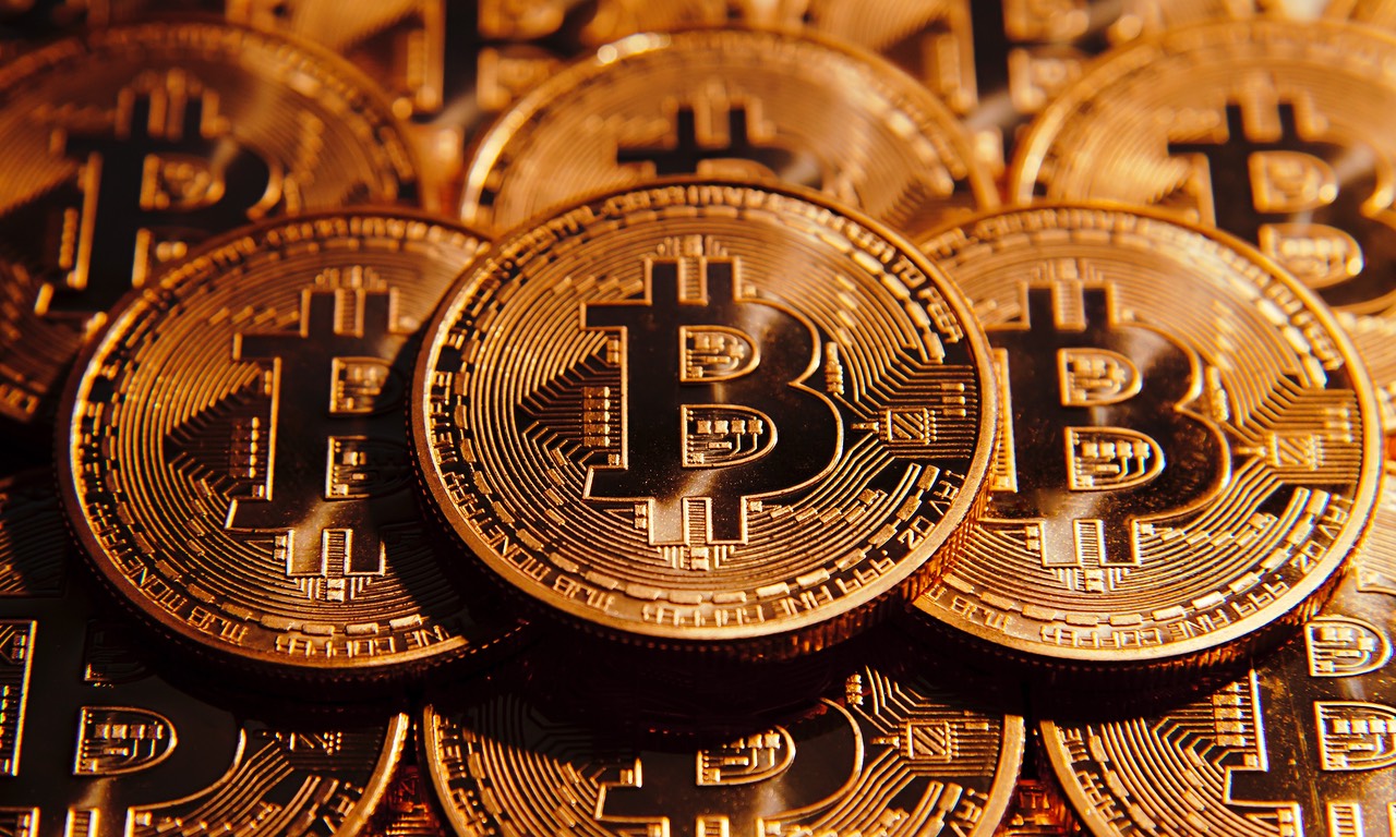 Bitcoin,what is bitcoin,buying bitcoins,transfers,bitcoin mining,bitcoin wallet,cryptocurrency,banking, bitcoin exchanges,Satoshi Nakamoto,